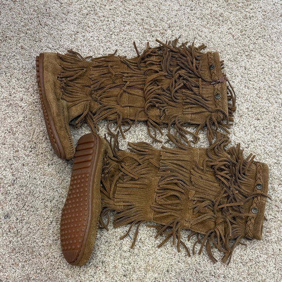 Minnetonka Women Leather 5-Layer Fringe Brown Moccasin Boots, Sz 7, NWOT - Picture 11 of 11